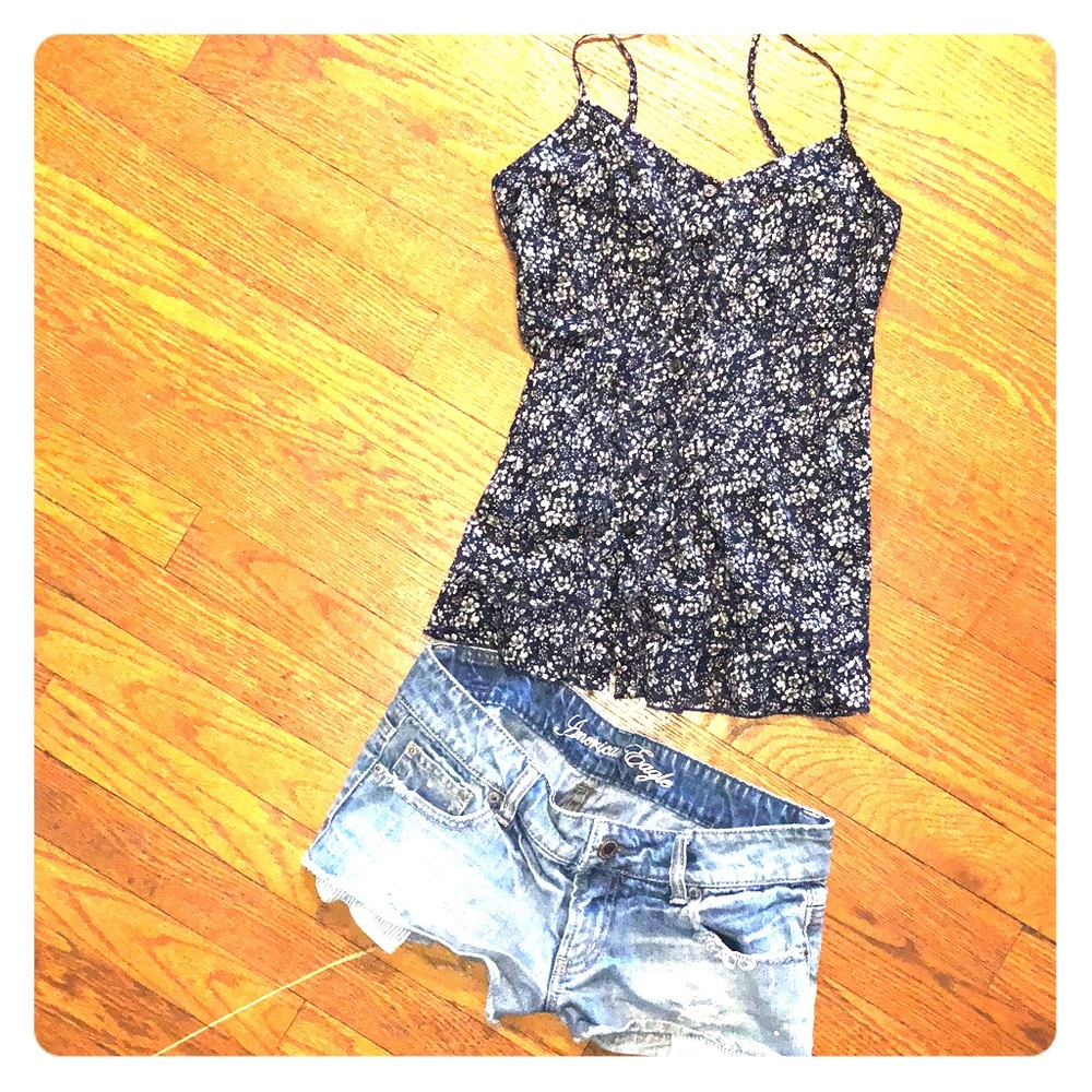 🦋pick 5/$25!  曆 America Eagle Sweet ruffle tank